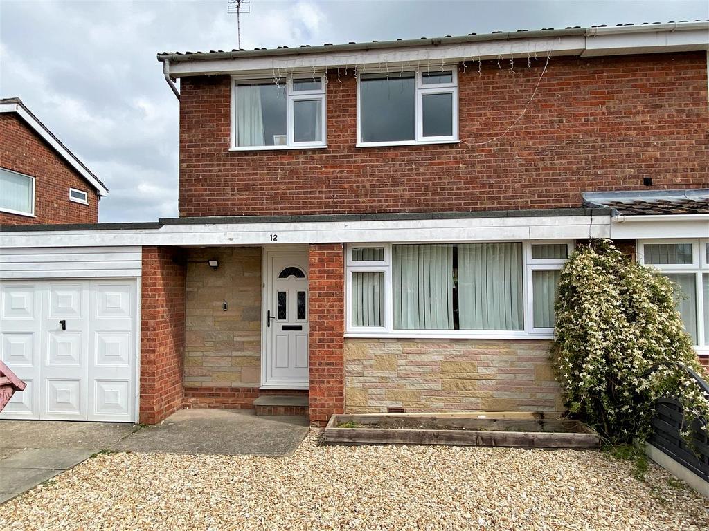 Linden Avenue, New Balderton, Newark 3 bed semidetached house for sale