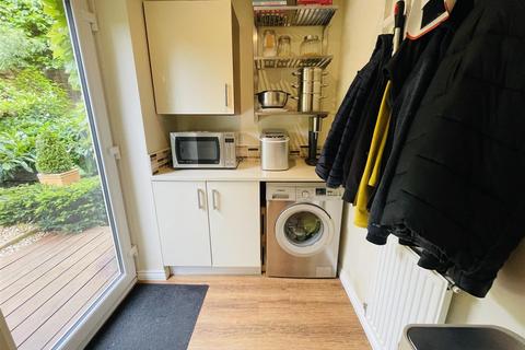 61 Brights Road, Nuneaton, CV10 9FN