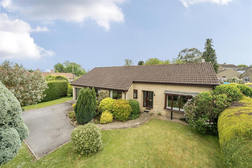 Higher Street, West Chinnock, Crewkerne 3 bed bungalow for sale £475,000