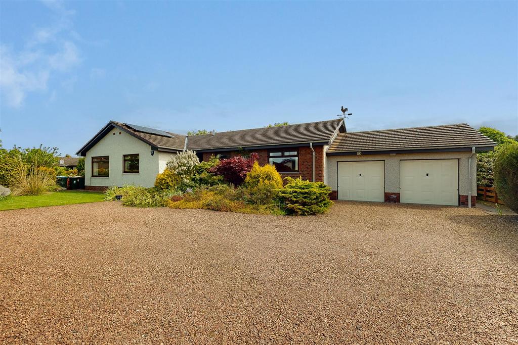 Kirkhill Drive, Luncarty, Perth 5 bed detached bungalow for sale £387,500