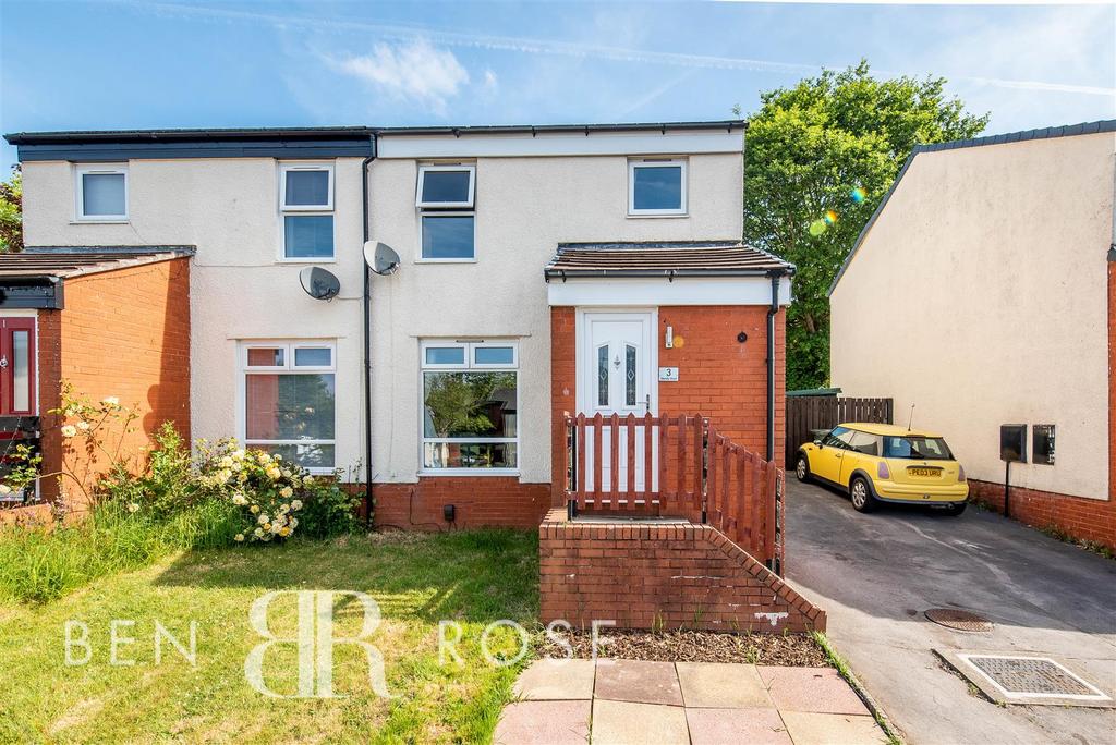 Mendip Road, Leyland 3 bed semidetached house £140,000