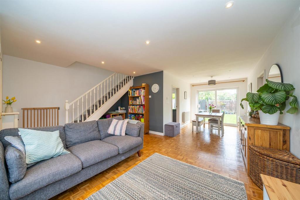 The Pastures, Edlesborough, LU6 2HL 3 bed link detached house for sale