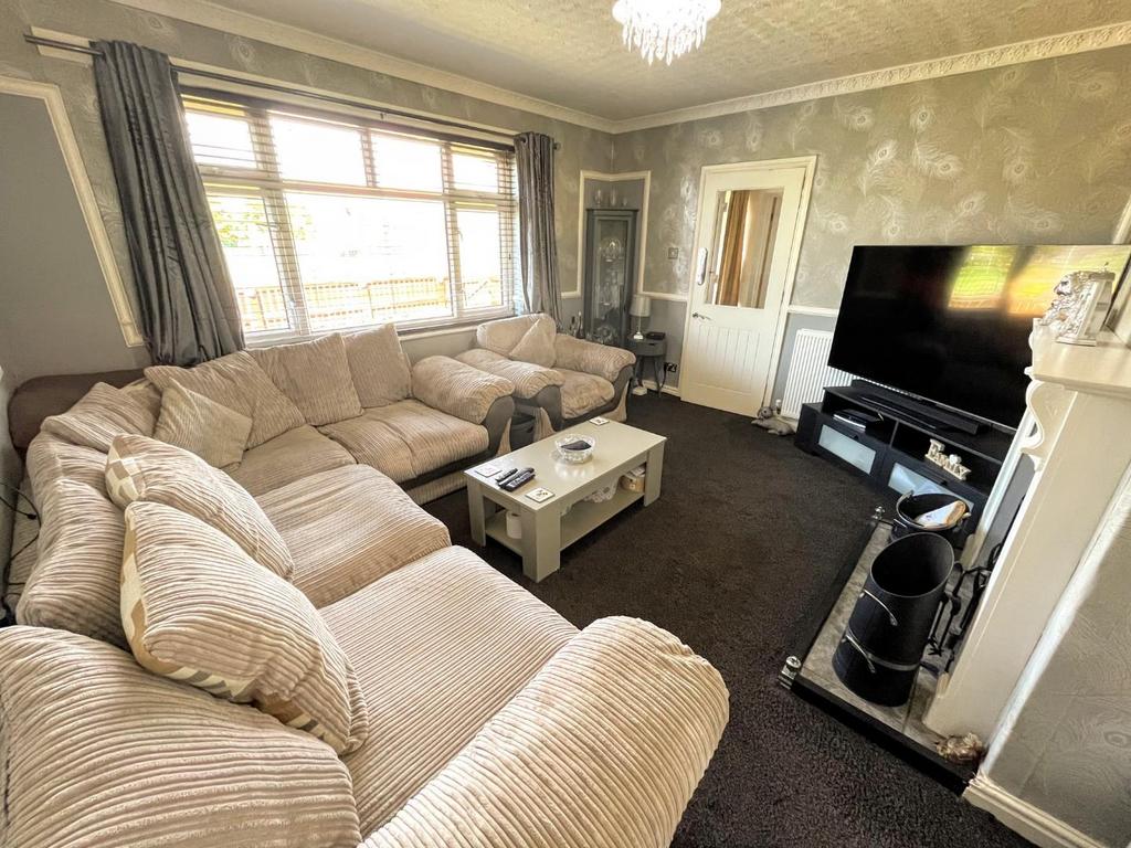 Emley Moor Road, Darlington 4 bed semidetached house for sale £160,000