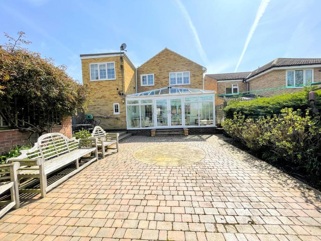 Pinewood Crescent, Heighington Village, Newton Aycliffe 5 bed detached