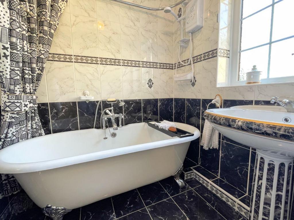 Bathroom/w.c.