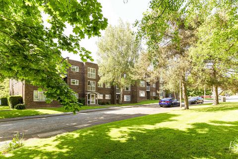 10 Malcolm Way, Snaresbrook, London, E11 1PW