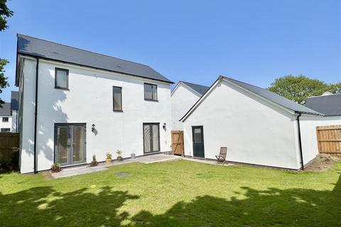 3 bedroom detached house for sale, Cuddra Road, St. Austell