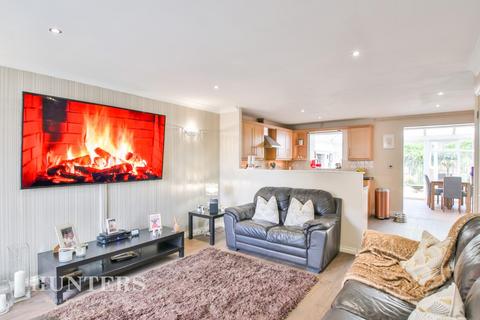 22 Fenwick Drive, Middleton, Manchester, M24 4SN