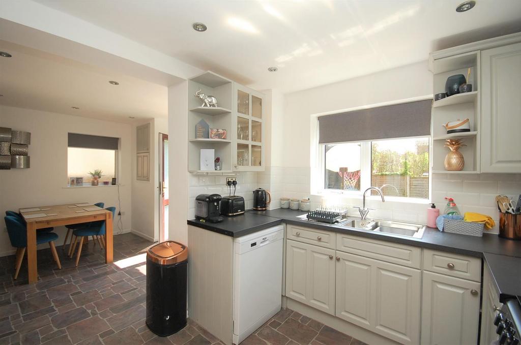 19ashgrovecroft KITCHENVIEW2.JPG