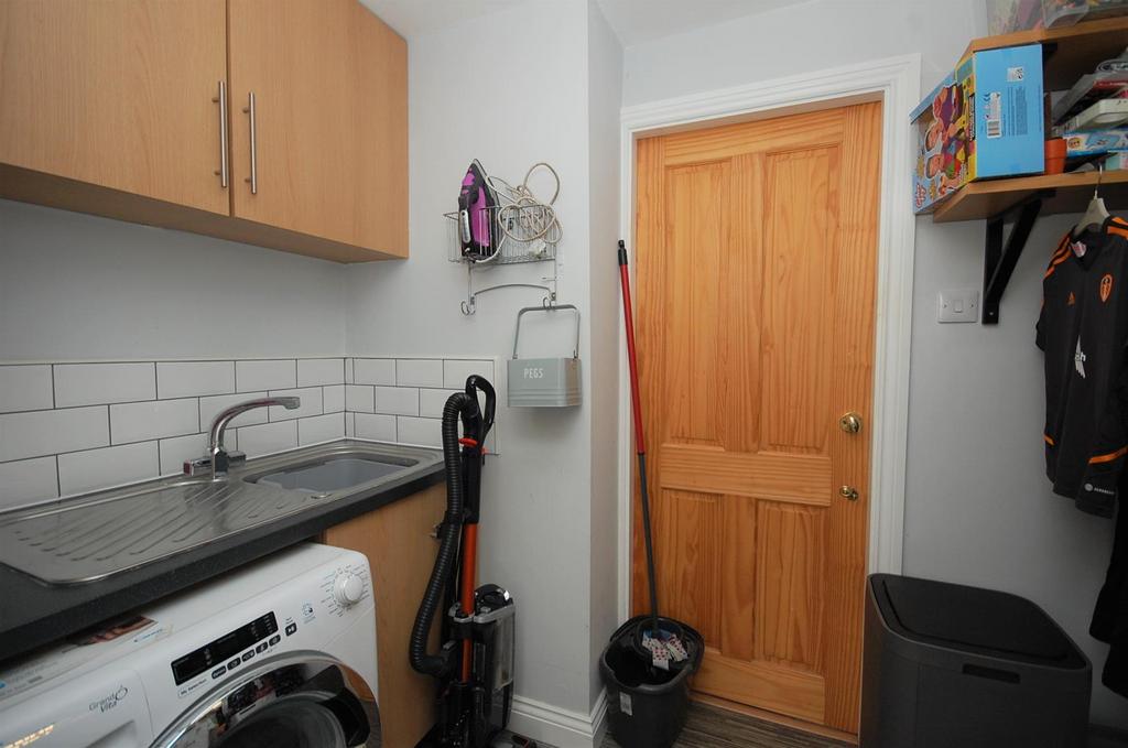 19ashgrovecroft UTILITY.JPG