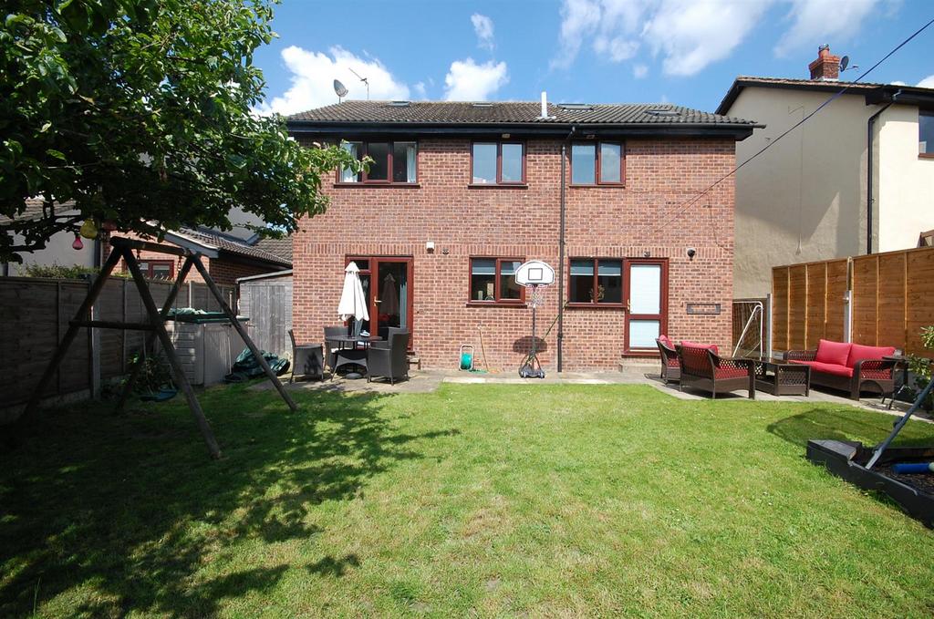 19ashgrovecroft GARDENVIEW2.JPG