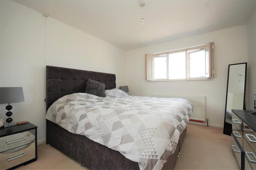 19ashgrovecroft BED1.JPG