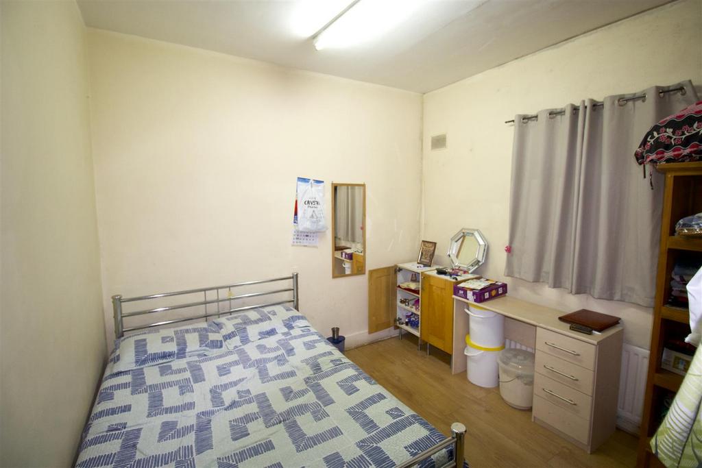 Swinderby Road, Wembley 3 bed for sale £475,000
