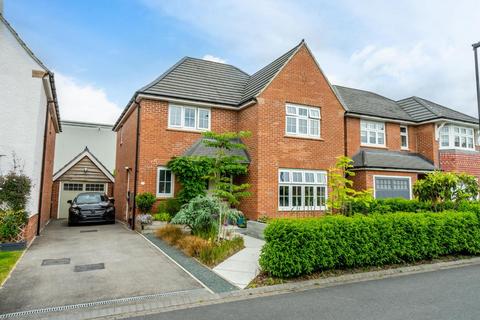 4 bedroom detached house for sale - Farro Drive, York