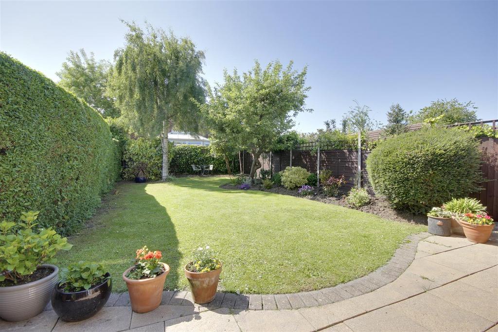 Orchard Road, Hull 3 bed semidetached house £248,000