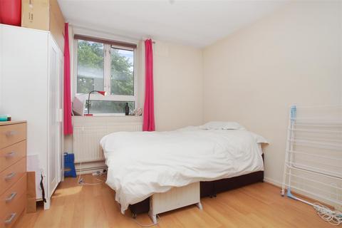 4 bedroom house share to rent - Great Titchfield Street, London