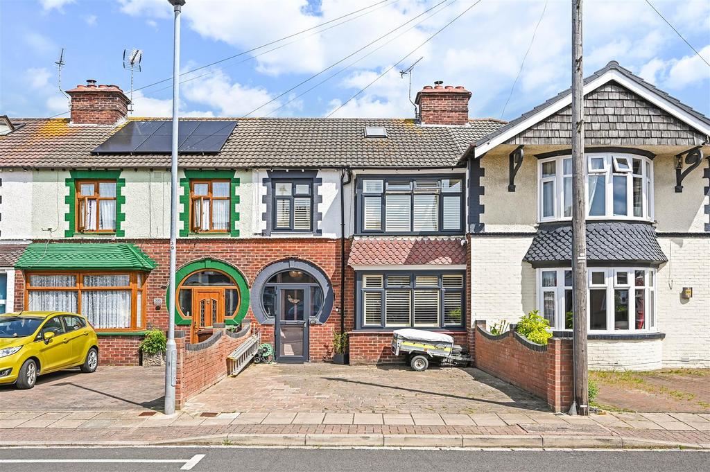 Chatsworth Avenue, Portsmouth 5 bed terraced house for sale £425,000