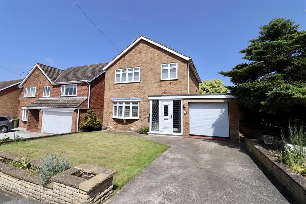 Hill Rise, Market Weighton, York 3 bed detached house for sale £300,000