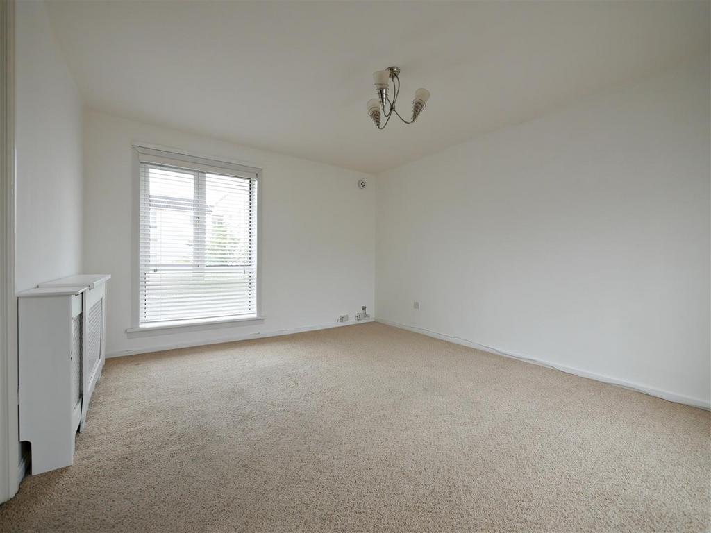 Oak Road, Cumbernauld, Glasgow 2 bed flat £600 pcm (£138 pw)