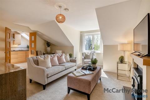 1 bedroom apartment for sale, Oakfield Court, Crofts Bank Road, Urmston, Manchester, M41 0AA