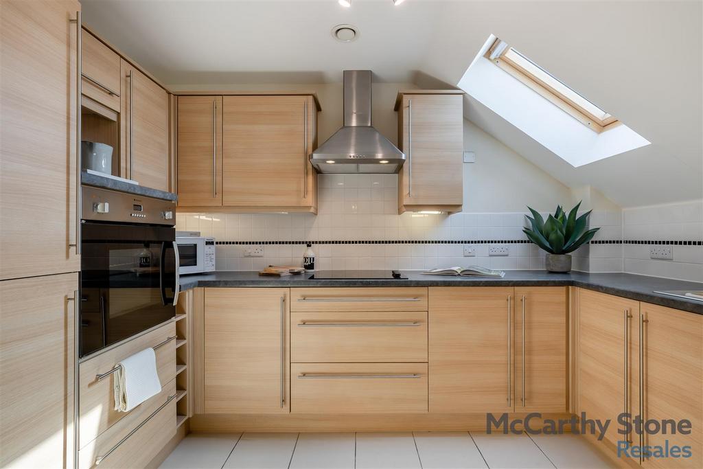8643041-interior01.jpg
