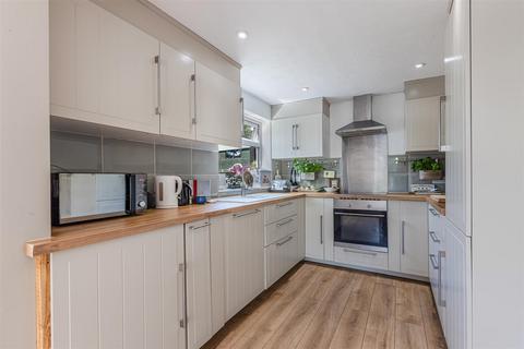 3 Coombe Meadows, Chillington, Kingsbridge, TQ7 2JL