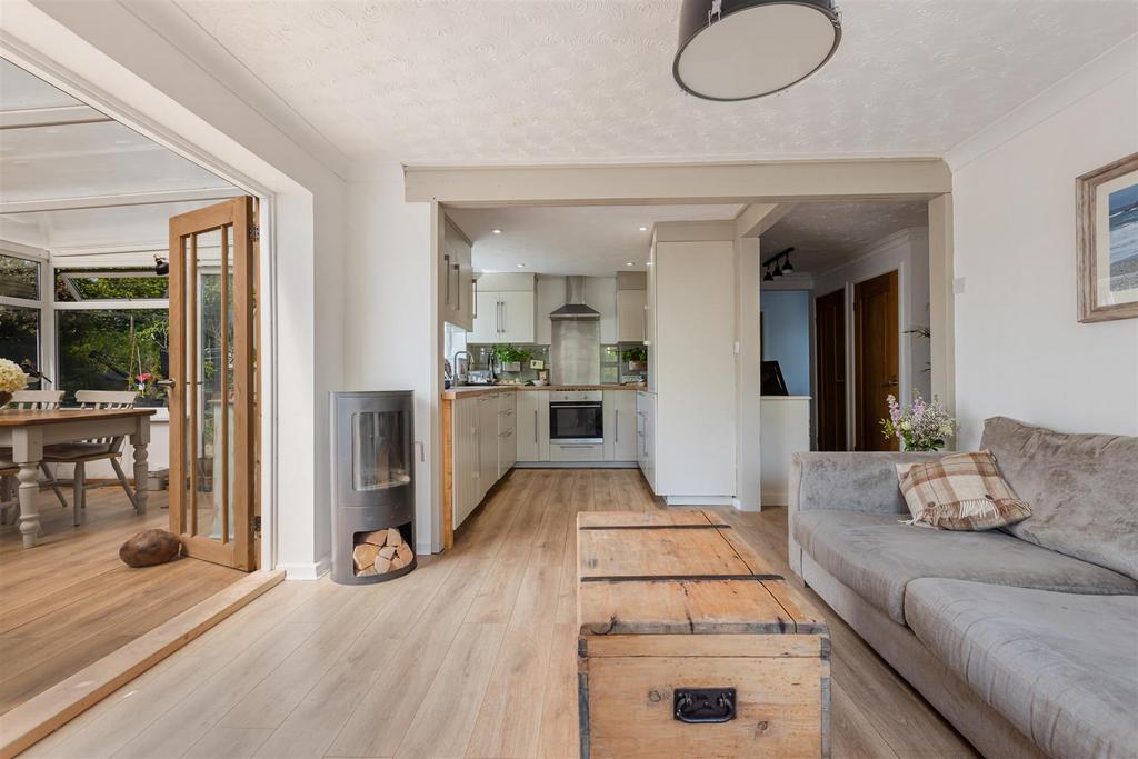 A17 - 3 Coombe Meadow, Chillinton - 230524.jpg