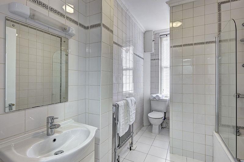 83  39 Hill Street - 351905 Bath RGB 800px.jpg