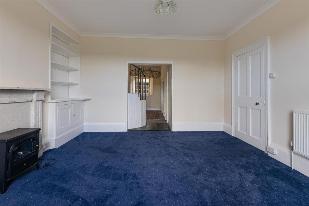 A16 - Blackawton, Newton Farm - 230515.jpg