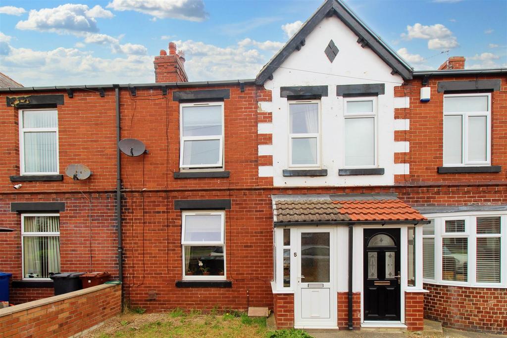 Nicholson Avenue, Barugh Green, Barnsley S75 1NH 3 bed terraced house