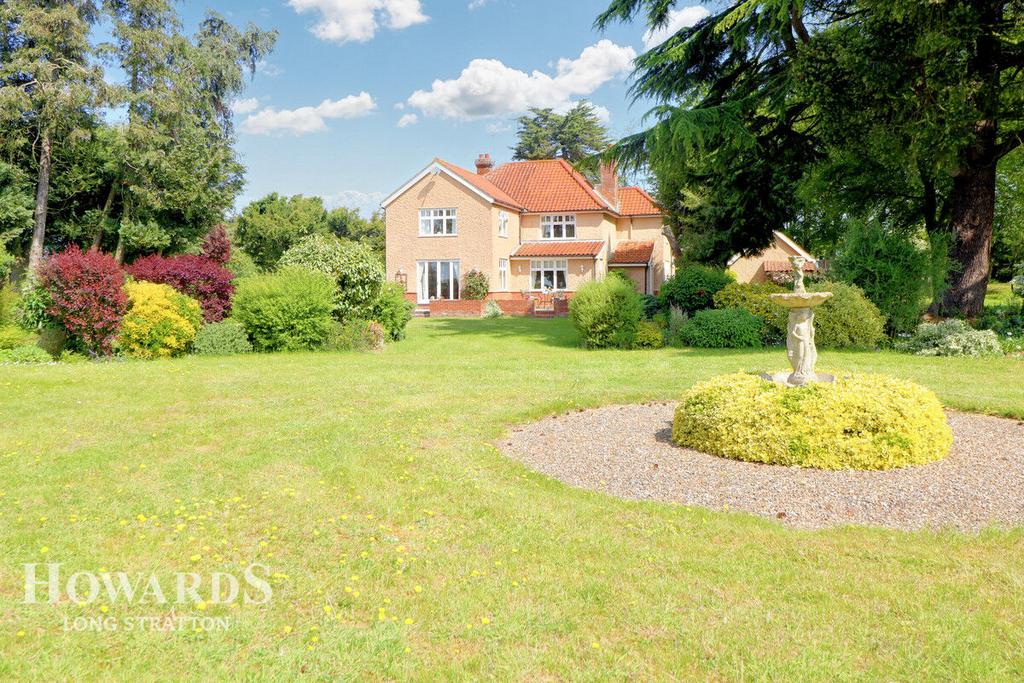 Laurel Lodge, 19 Needham Road... 5 bed detached house £875,000