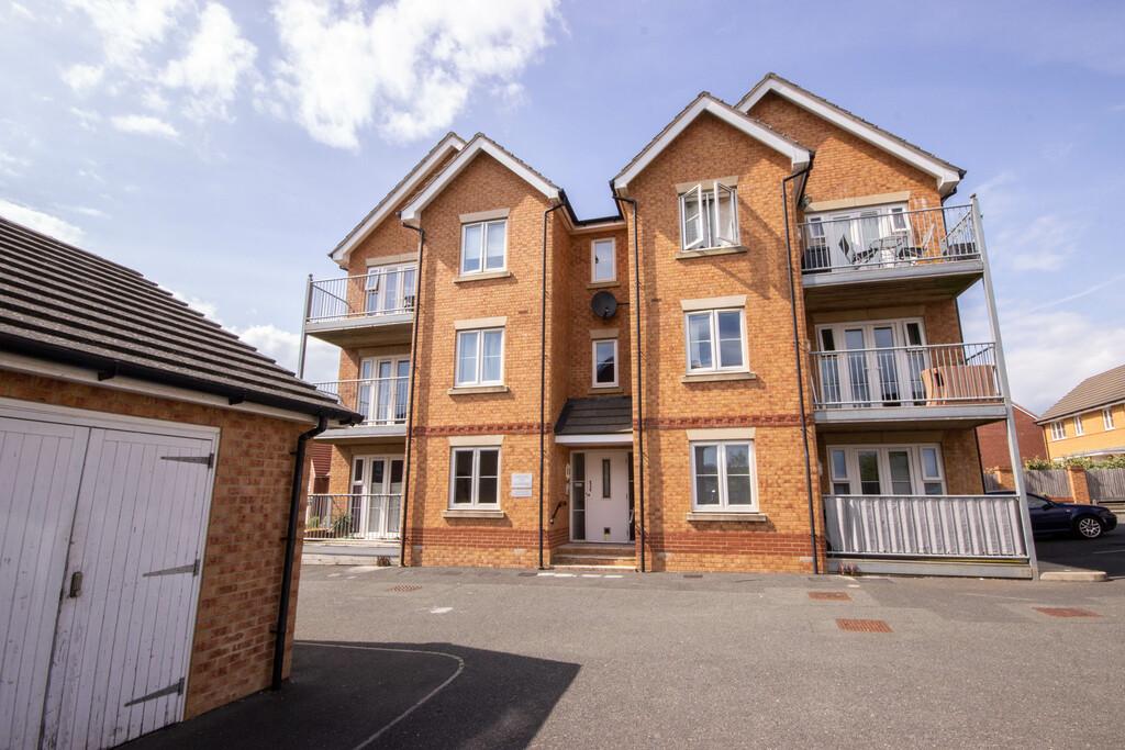 Albert Way, East Cowes 1 bed flat £675 pcm (£156 pw)