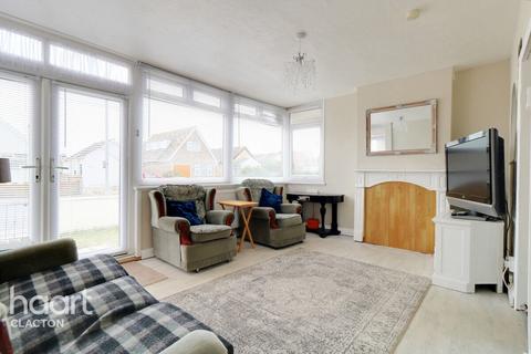 2 bedroom bungalow for sale, Meadow Way, Clacton-On-Sea