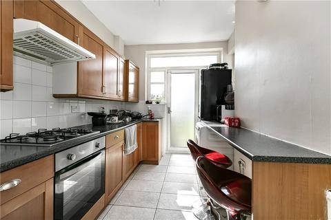 19 Southland Way, Hounslow, TW3 2RH