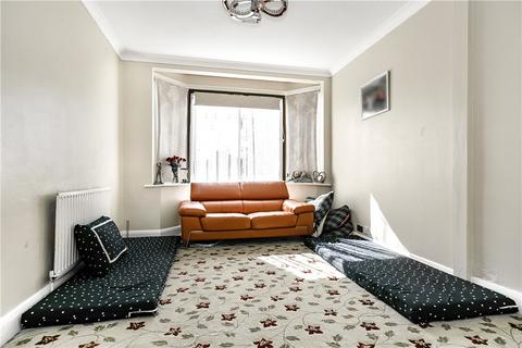 19 Southland Way, Hounslow, TW3 2RH