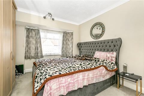 19 Southland Way, Hounslow, TW3 2RH