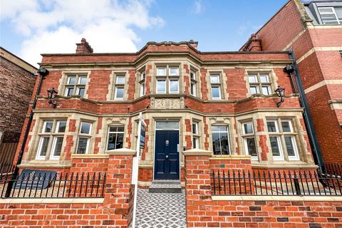2 bedroom flat to rent, Wilmslow Road, Manchester, Greater Manchester, M20