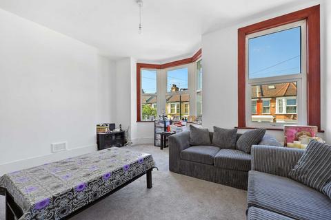 16a Leasowes Road, London, E10 7BE