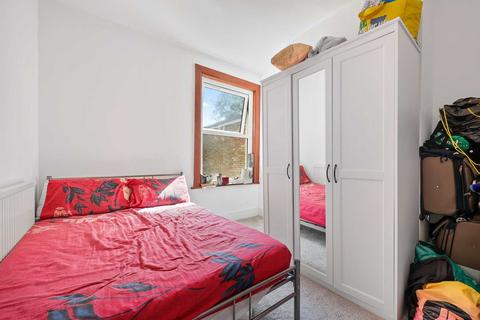 16a Leasowes Road, London, E10 7BE
