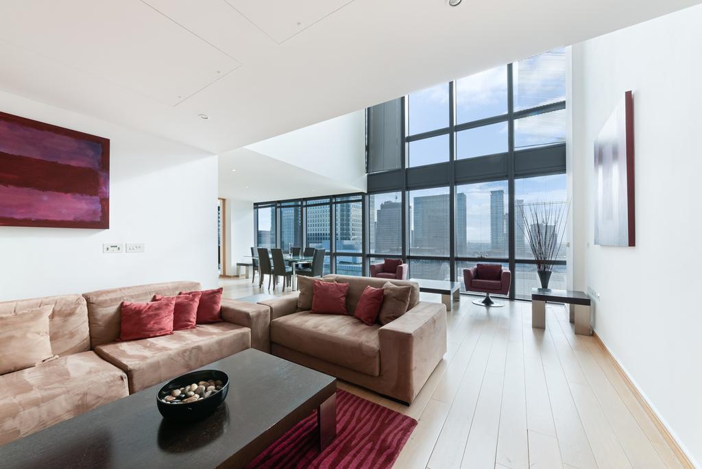 One west inda quay,