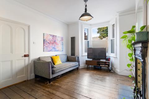 43 Kenton Road, London, E9 7AB