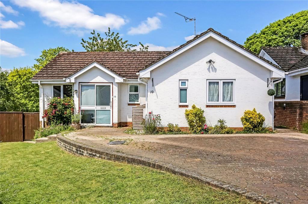Wesley Road, Kings Worthy, Winchester, Hampshire, SO23 5 bed detached