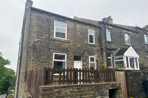 2 bedroom end of terrace house to rent, Fixby Avenue, Halifax HX2