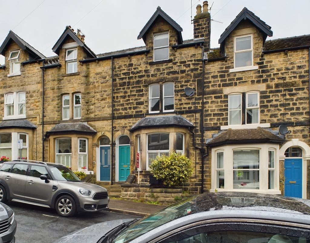 Valley Road, Harrogate, HG2 4 bed townhouse £1,550 pcm (£358 pw)