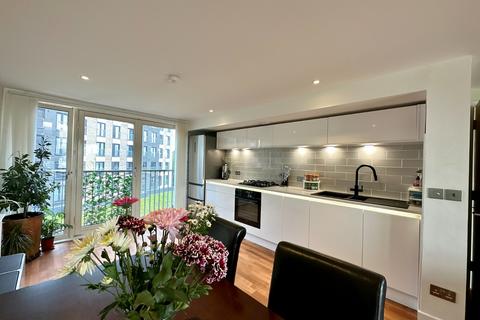 2 bedroom flat to rent, Bell Street, Merchant City, Glasgow, G4