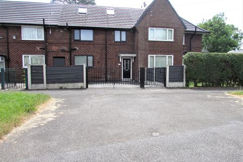72 Royalthorn Road, Manchester, M22 8AA