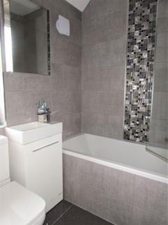 72 Royalthorn Road, Manchester, M22 8AA