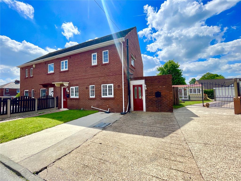 Morrison Place, Darfield, S73 3 bed semidetached house for sale £180,000
