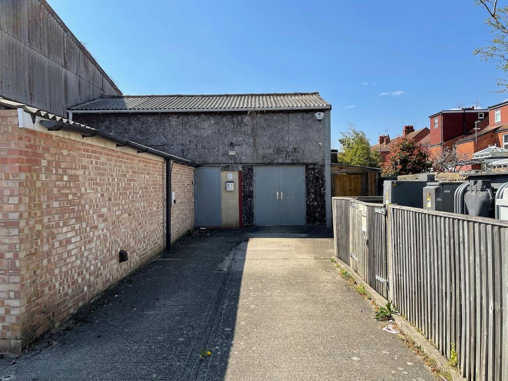 Yard Area.jpg
