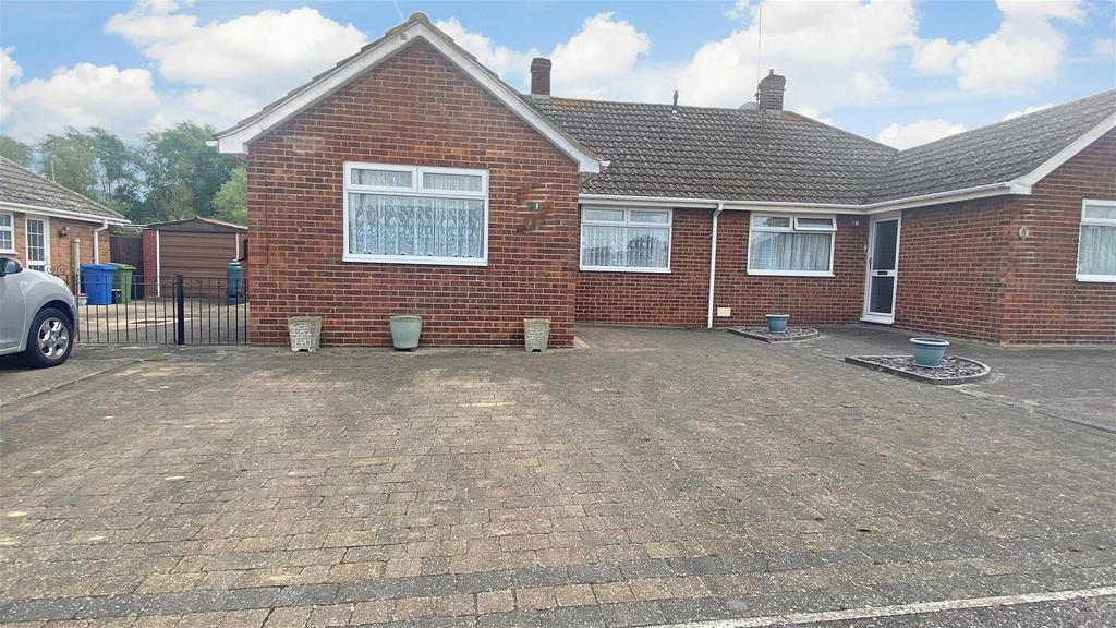 Foxley Road, Queenborough, Kent 3 bed semidetached bungalow for sale